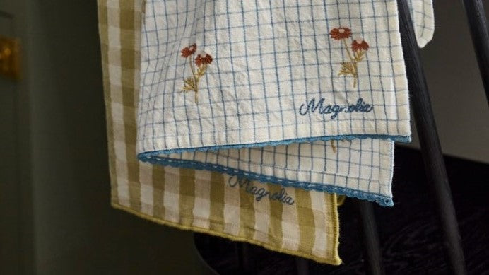 Tablecloths, Napkins + Kitchen Towels