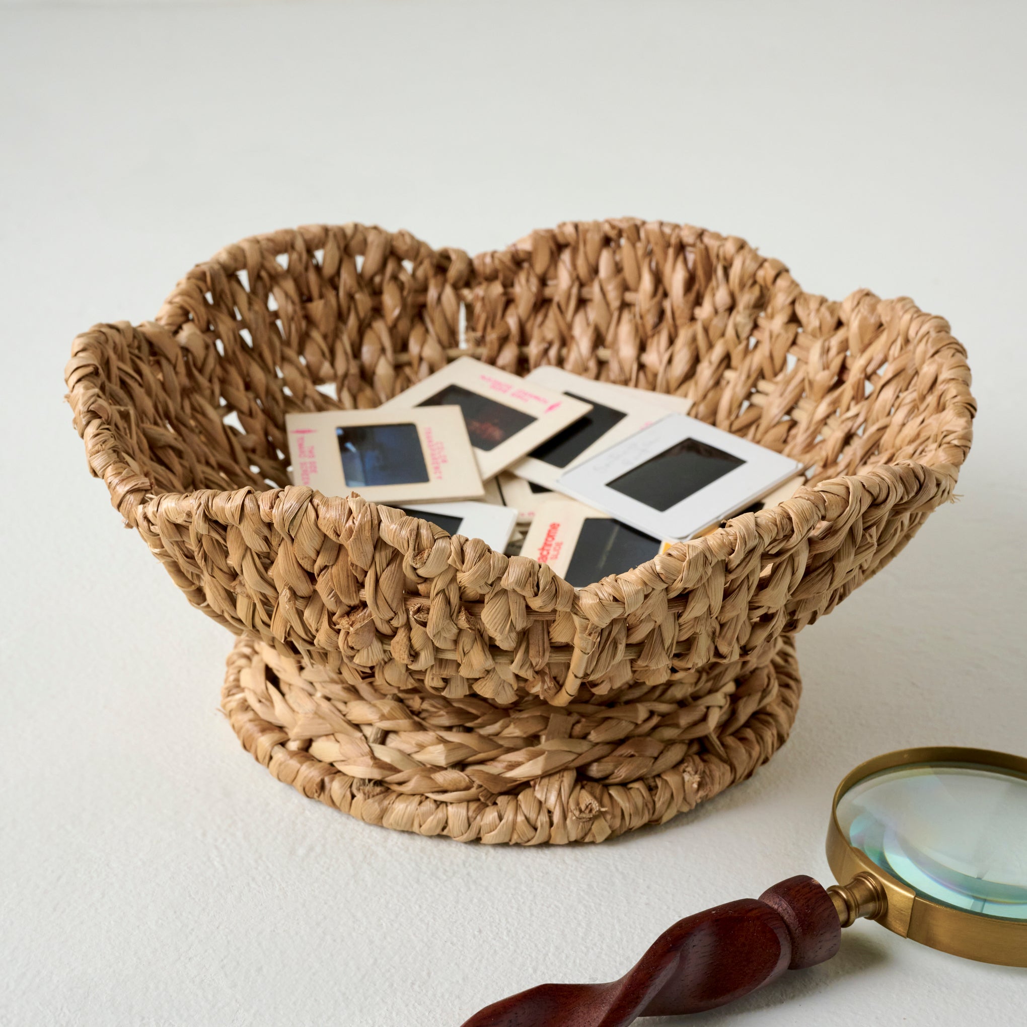 Solene Woven Scalloped Bowl shown with accessories