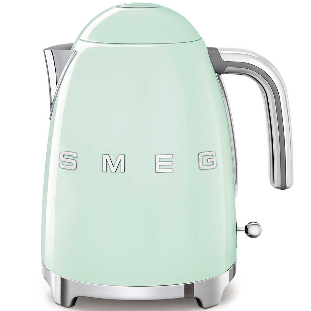 Smeg Kettle in pastel green