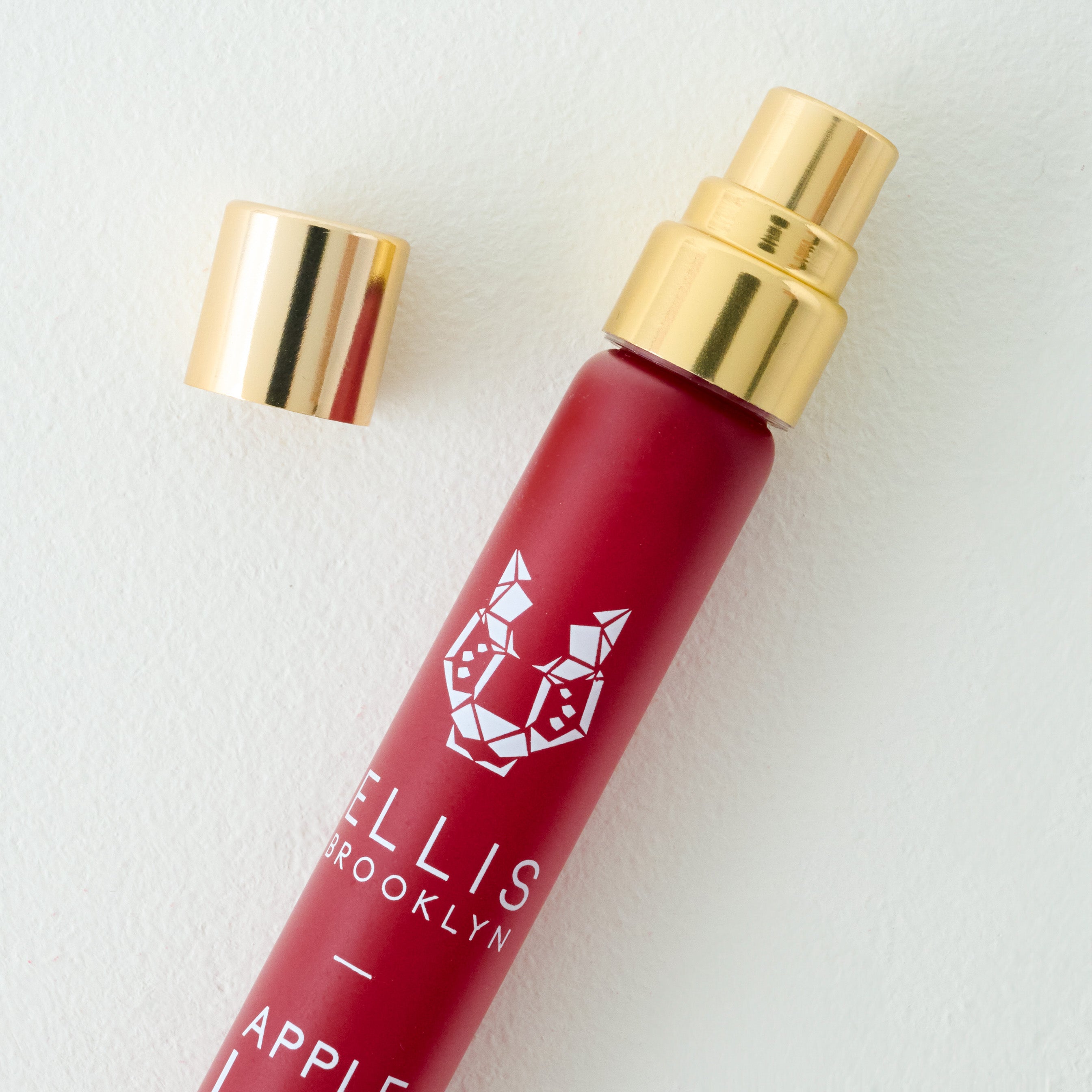 Ellis Brooklyn Apple Love Travel Spray