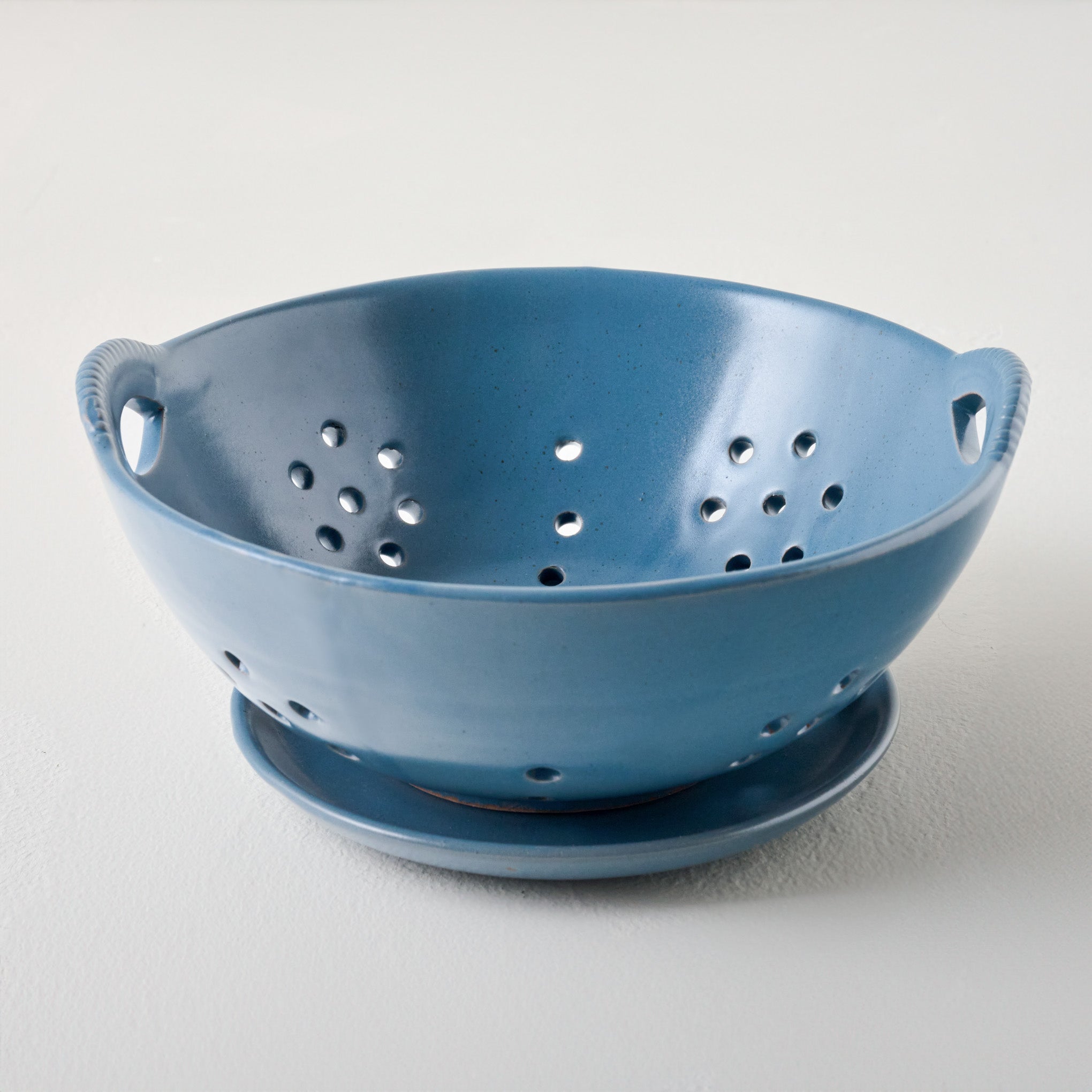 Maribel Stoneware Colander + Plate