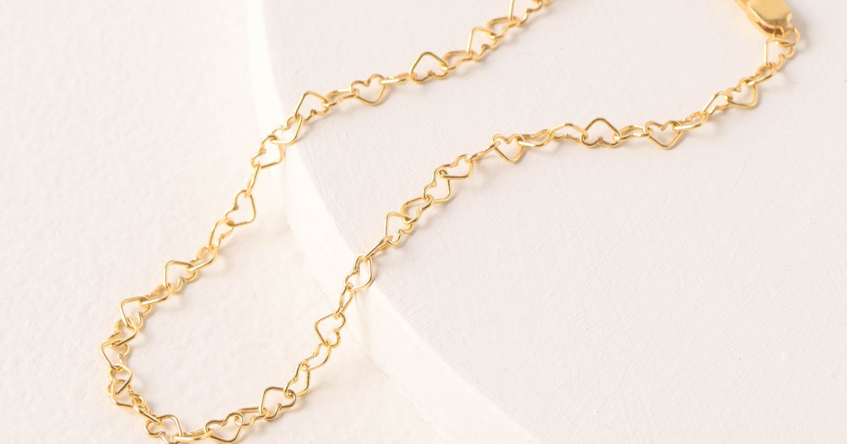 Heart Chain Bracelet - Magnolia Heart Chain Bracelet - Magnolia