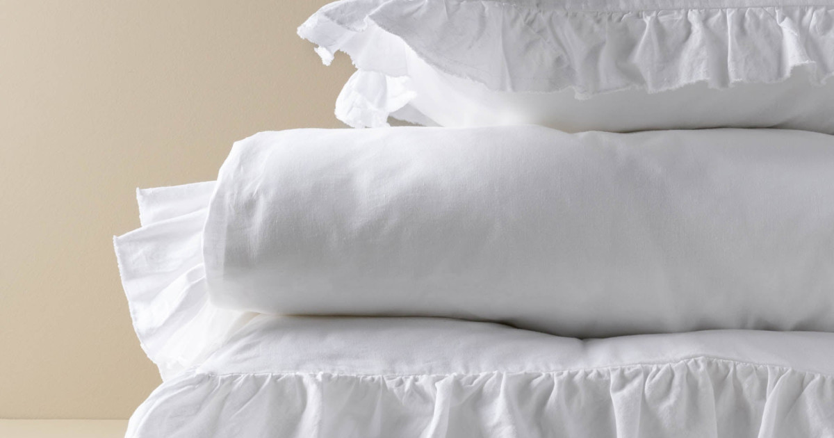 White ruffle sham discount