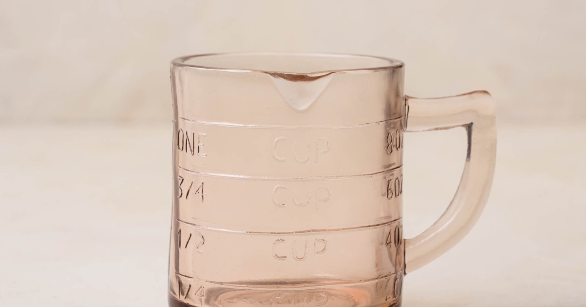 Blush One Cup Glass Measuring Cup