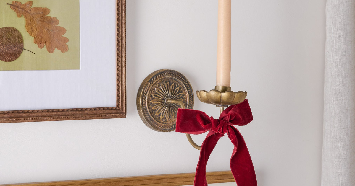 Anna Antiqued Brass Wall Sconce