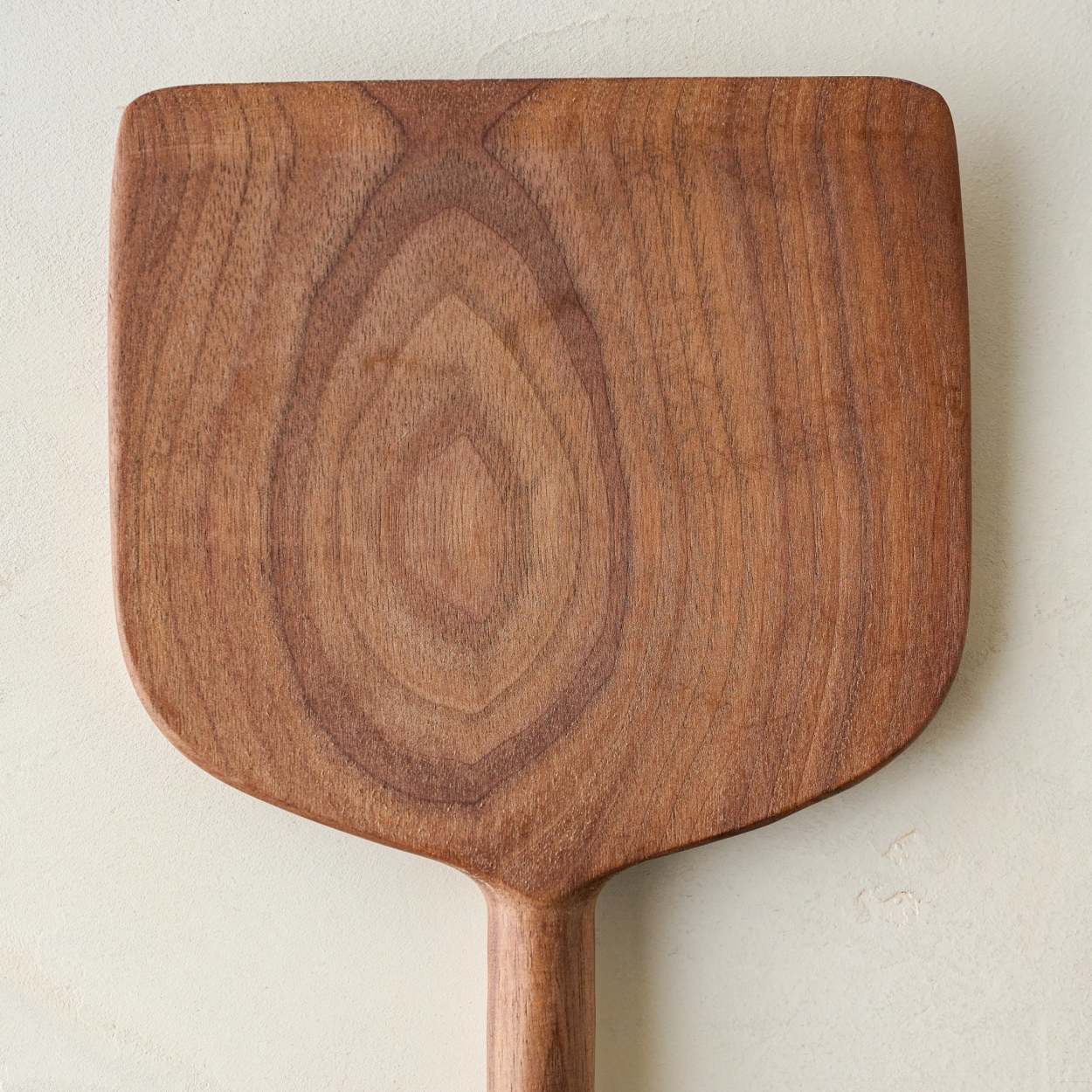 Gristmill Collection Walnut Icing Spatula with Vintage Finish - Magnolia
