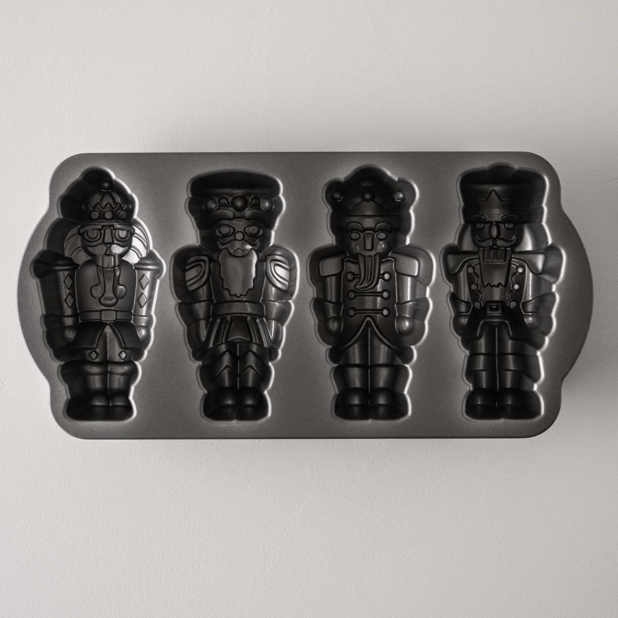 Nutcracker Cakelet Pan