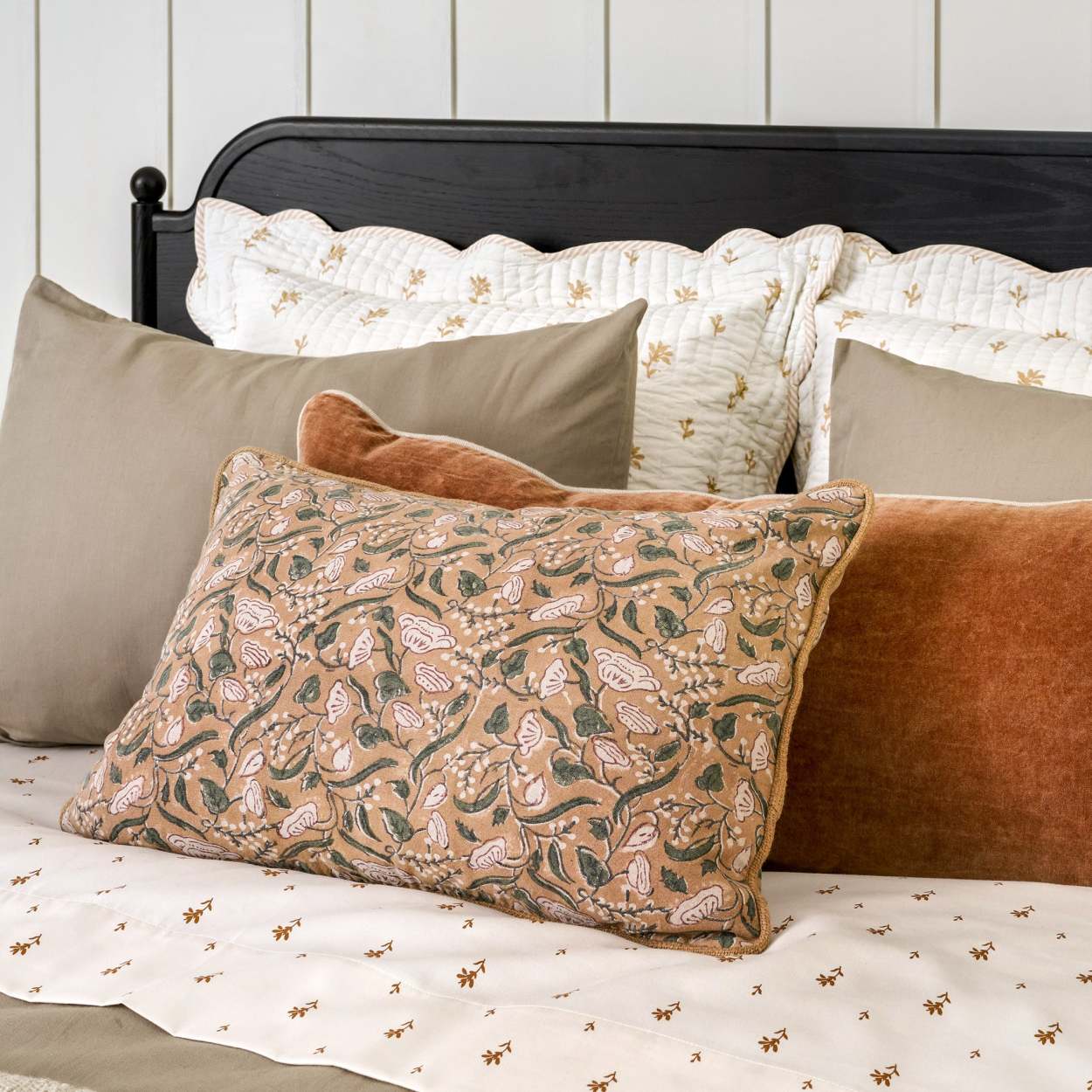 Large pillows for bed shop
