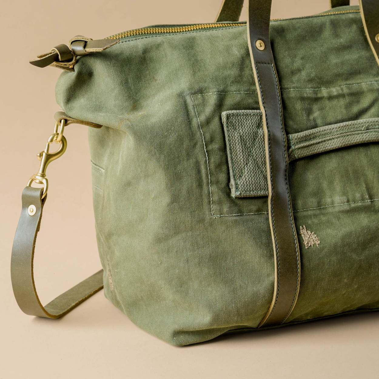 Never Usedrare Vintage Military Bag, Army Bag, Green Cotton Canvas