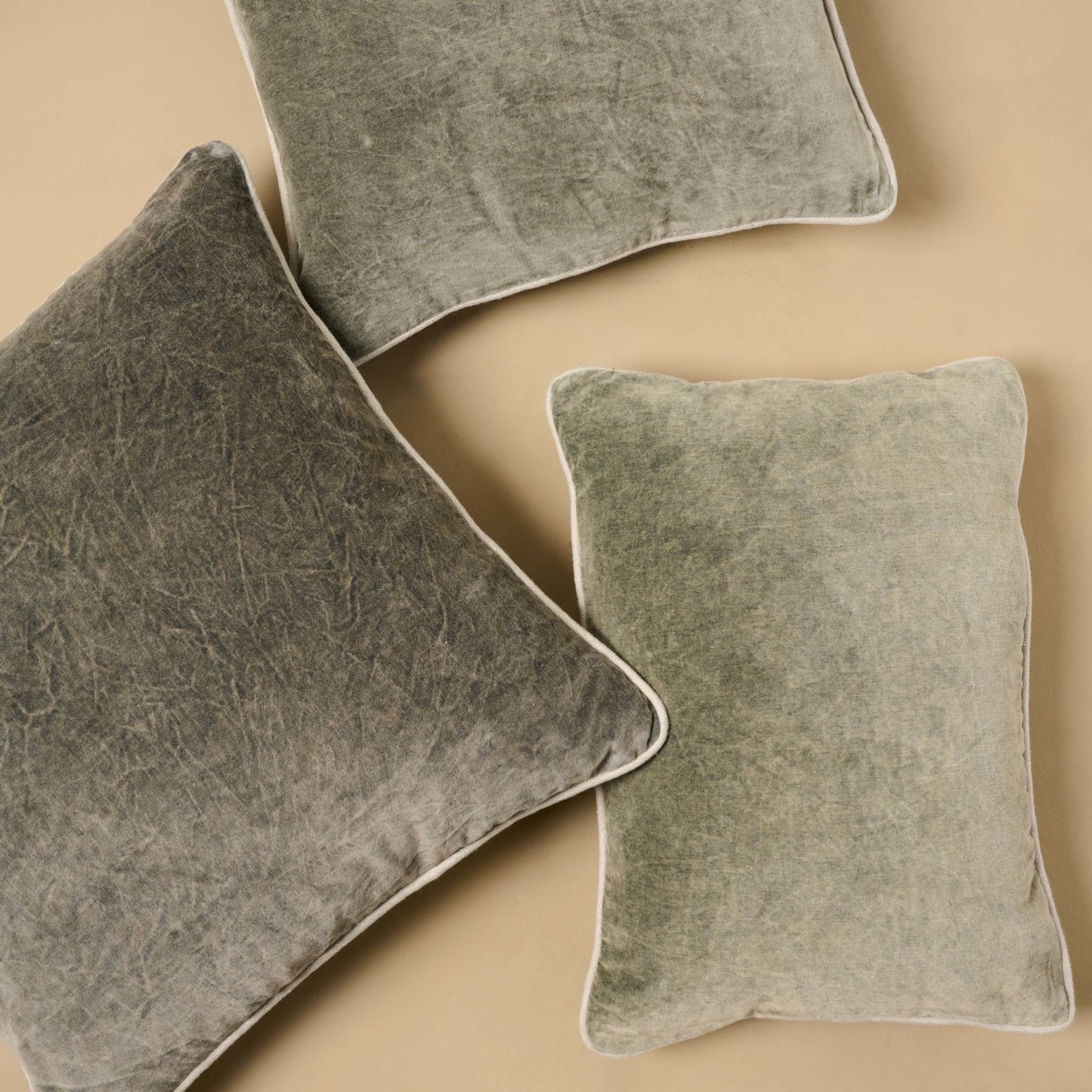 Pillow velvet outlet
