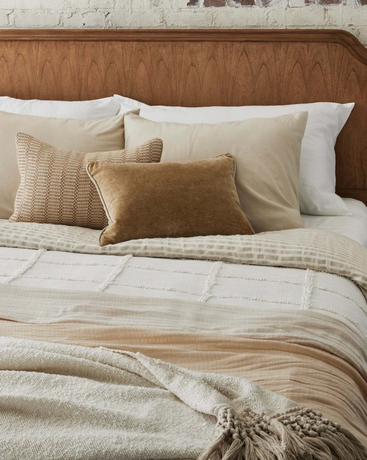 White coverlet hot sale
