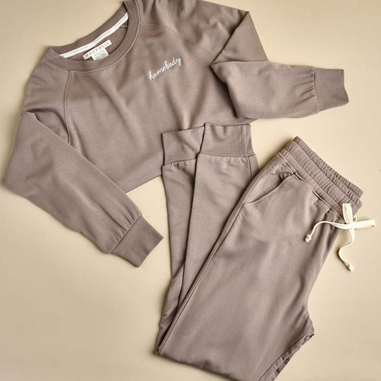 gift idea for INFJ entrepreneurs - Magnolia Homebody Loungewear